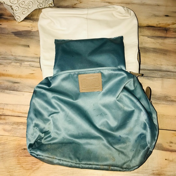 Coach cream leather purse. - Picture 16 of 16